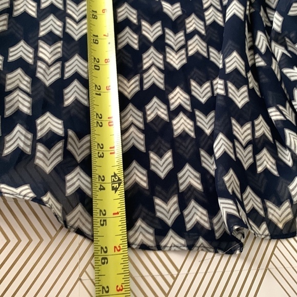 a.n.a Long sleeve Blue & White Blouse Size L #015 - Picture 10 of 11